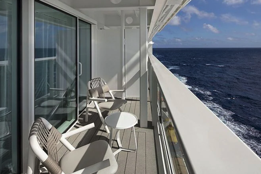 Celebrity Cruises Celebrity Apex Magic Carpet1.png